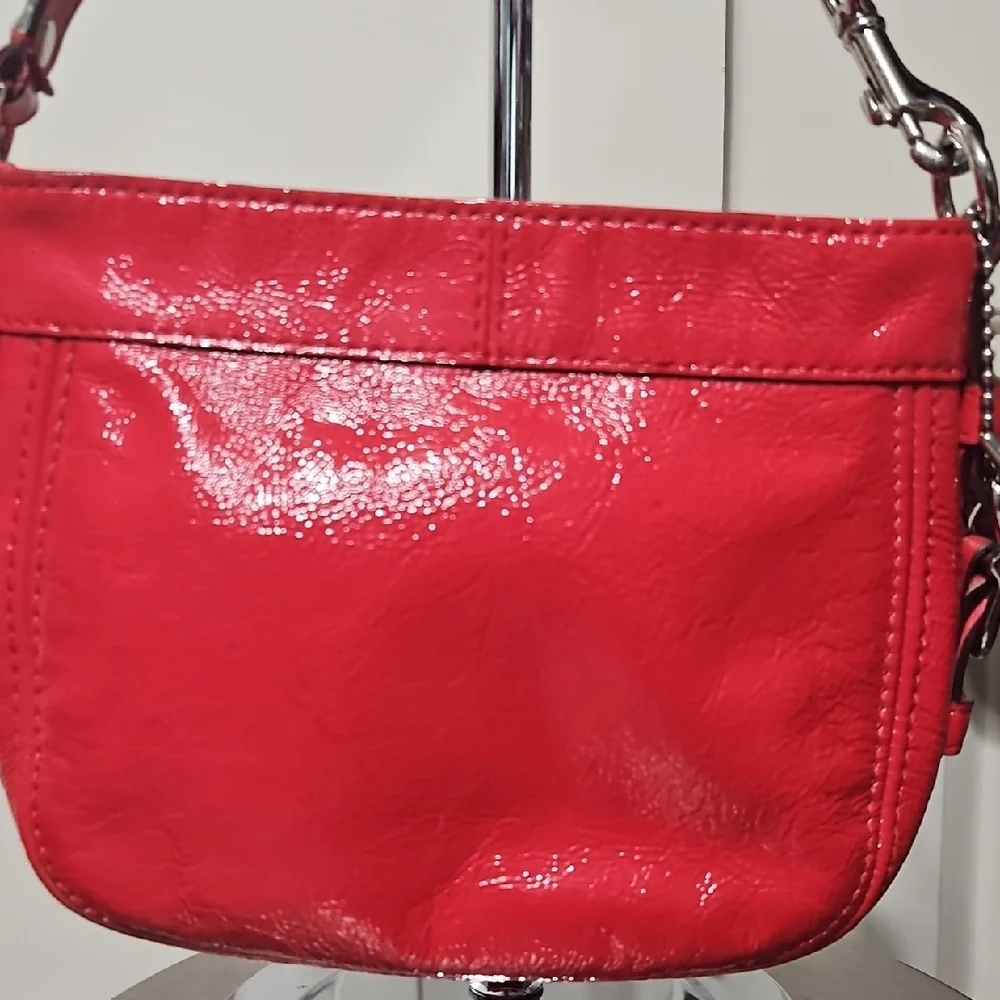 Coach patent Leather red Shoulder Bag Zoe EUC